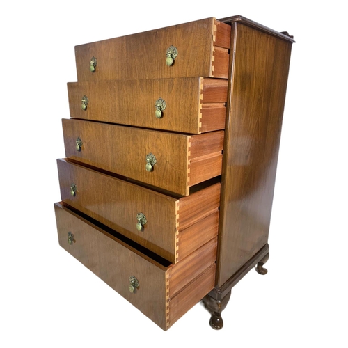 805 - Tall vintage chest of drawers. 79x46x113cm