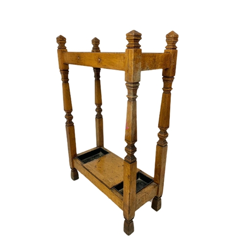 821 - Edwardian oak umbrella/stick stand, 48x22x75cm