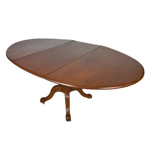 854 - Victorian mahogany drop leaf dining table. Extended 154x97x72.5cm