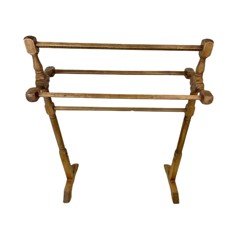 856 - Edwardian pine towel rail. 65/28/85cm