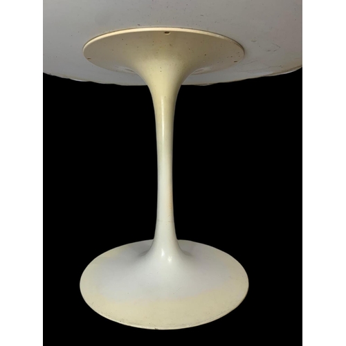 859 - 1960’s Arkana mid century tulip dining table designed by Maurice Burke. 105.5x105.5x73cm