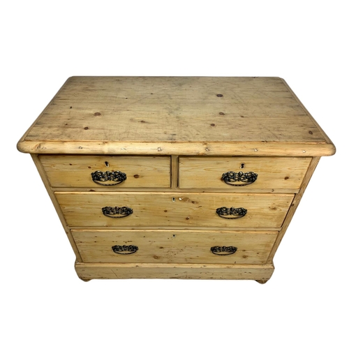 871 - Victorian pine chest of drawers. 87x48x78.5cm