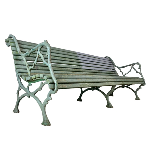 881 - Large Victorian cast iron garden bench. 192/90cm