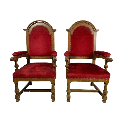 888 - Pair of large Edwardian oak armchairs. 66x54x121cm