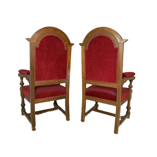 888 - Pair of large Edwardian oak armchairs. 66x54x121cm