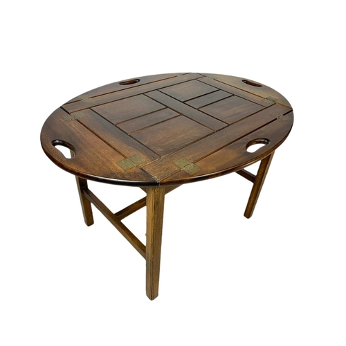 897 - Butlers tray on stand. 64x50x63cm