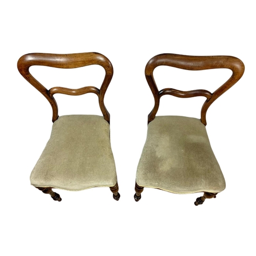 902 - Pair of Victorian mahogany side chairs.