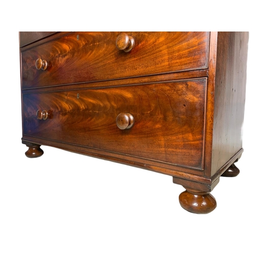 921 - Large Victorian mahogany chest of drawers. 108x51x103.5cm