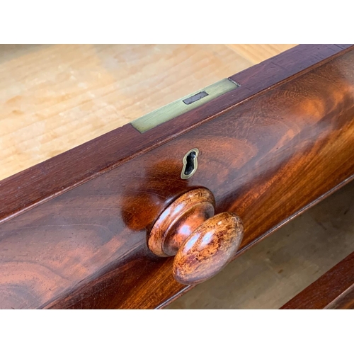 921 - Large Victorian mahogany chest of drawers. 108x51x103.5cm