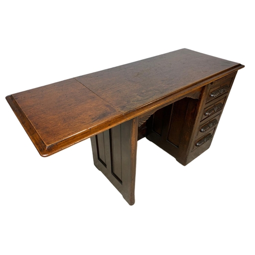 1015 - Edwardian oak drop leaf writing desk. Circa 1910 Extended 120x45.5x67cm