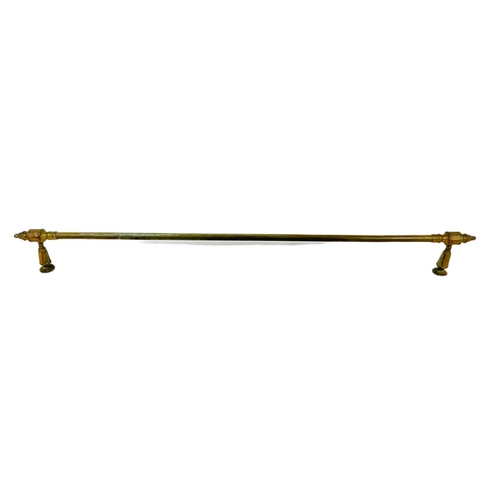 249 - Long Victorian brass rail. 162cm