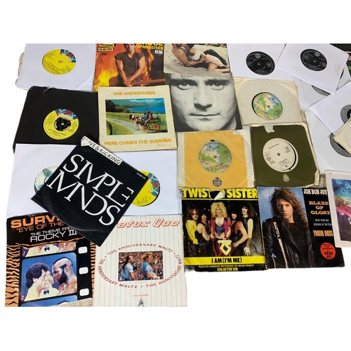 260 - Quantity of 45’s/singles records. Including Jon Bon Jovi, several Fleetwood Macs, several Elvis, sev... 