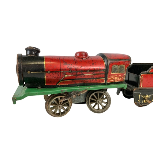 280 - Early 20th century Meccano tinplate wind up trains with tracks. Horney Series Hornby