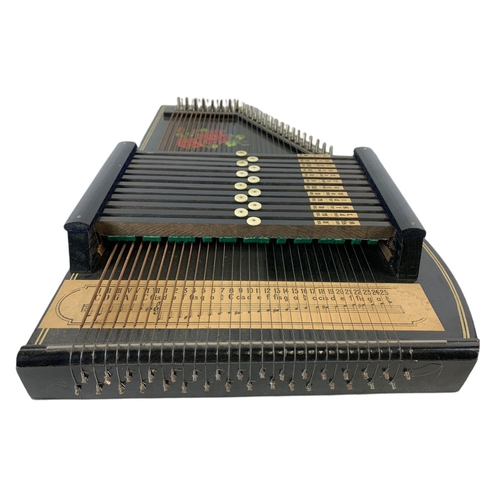 281 - Early 20th century autoharp. Made in Germany. 31x51cm