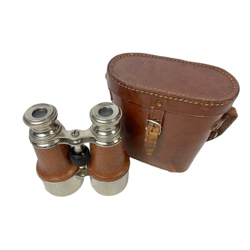 290 - Pair of vintage binoculars. 14/15cm