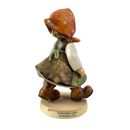 471 - Goebel pottery figurine. 10.5cm