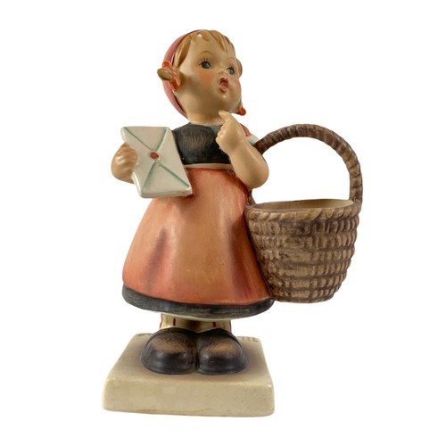 474 - Taller vintage Goebel pottery figurine. 14cm