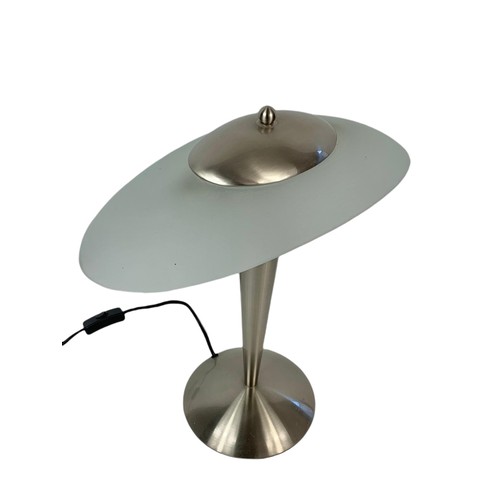 484 - Table lamp with chrome base and glass shade. 42x47.5cm