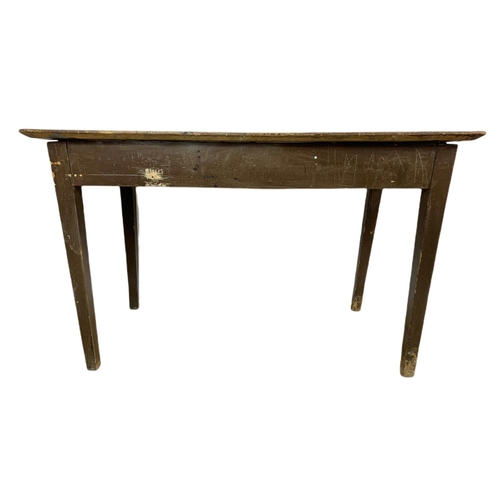 1045 - Early 20th century pine country house table by Esavian. 122x70.5x77cm