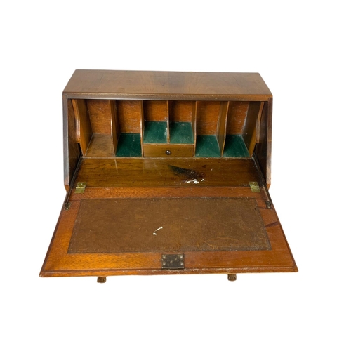 1061 - Vintage walnut writing bureau with ball and claw feet. 75x44x102.5cm