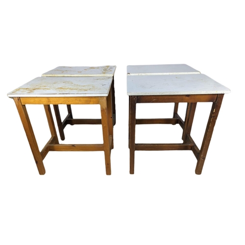 1142 - 4 vintage tables, 68.5x45.5x78.5cm