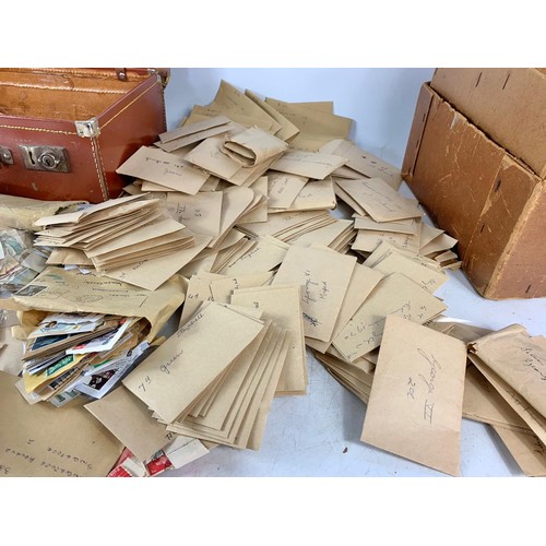 713 - Very large quantity of old stamps.