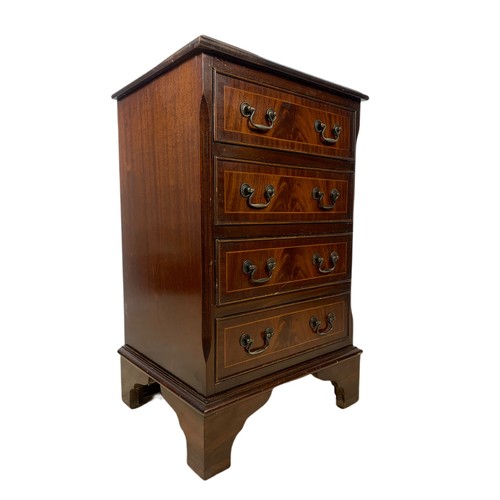 1032 - Small Georgian style inlaid mahogany chest of drawers. 45x37x72cm