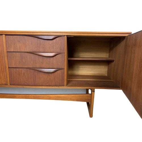 973 - Teak mid century sideboard by William Lawrence. 192.5x43x73.5cm