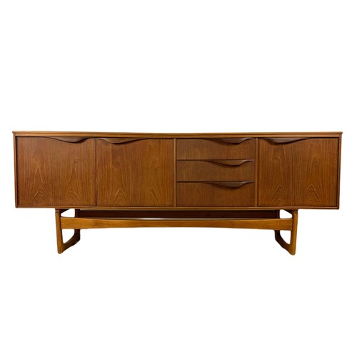 973 - Teak mid century sideboard by William Lawrence. 192.5x43x73.5cm