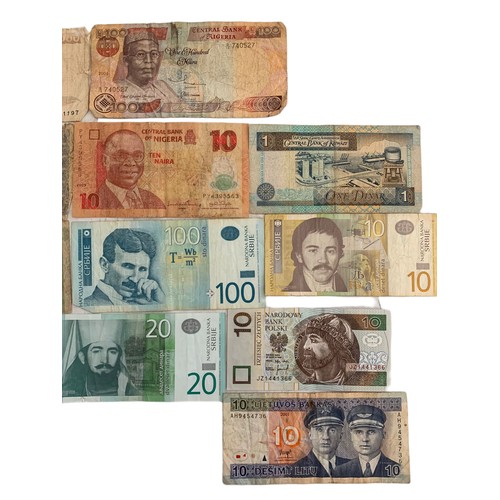 650f - Quantity of vintage foreign bank notes