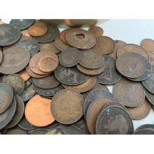 650G - Quantity of Victorian and early 20th century penny’s