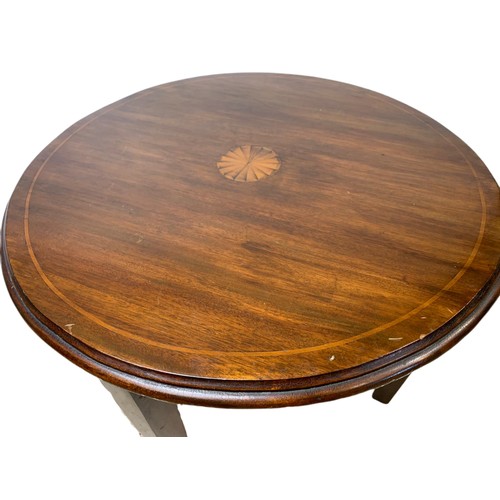 1073 - Edwardian inlaid mahogany side table. 56x39cm