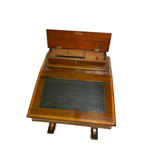 1116 - Edwardian inlaid mahogany davenport desk, 54cm x 54cm x 89cm