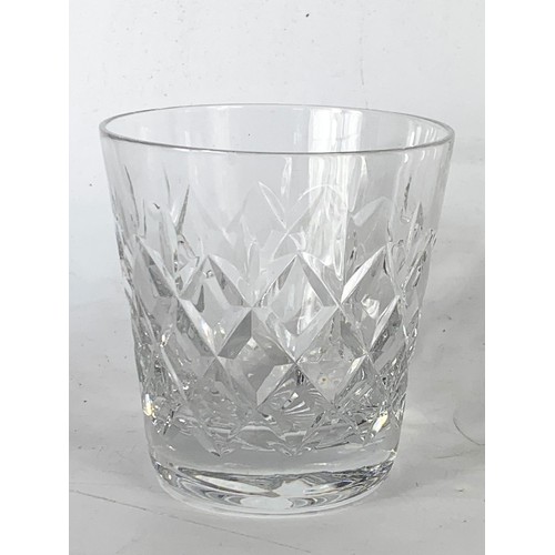 401 - Set of 6 crystal whisky glasses. 9cm