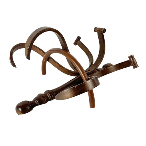 204f - Wall hanging bentwood hat and coat rack.  44cm