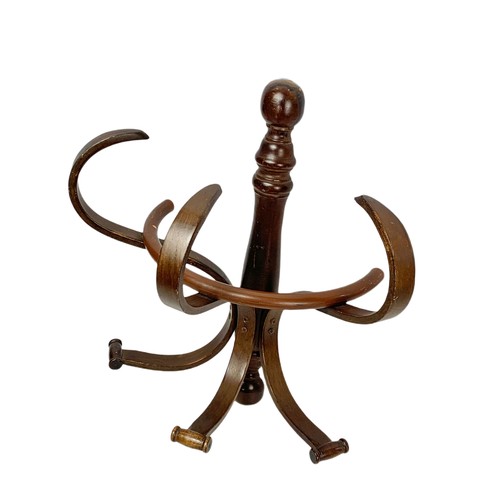 204f - Wall hanging bentwood hat and coat rack.  44cm