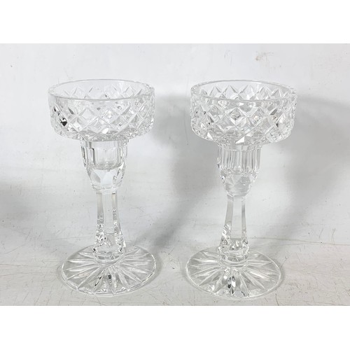 451a - Crystal and pottery. Including a pair of Tyrone crystal candleholders, 5 Stuart crystal glasses, Gri... 