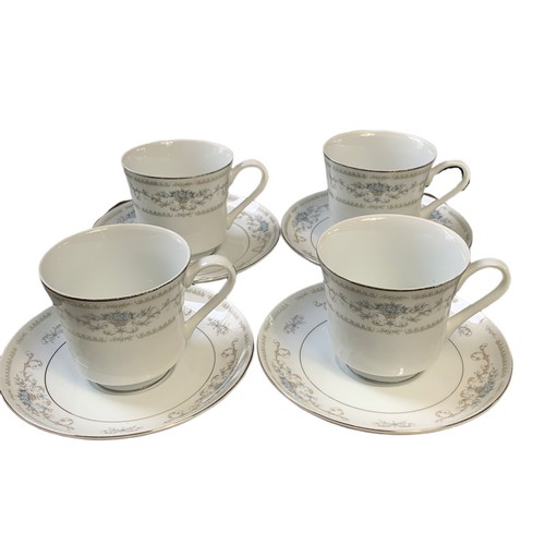 493b - Large Dianne dinner set.