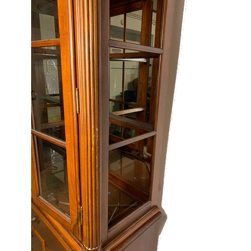 1045a - Large mahogany display cabinet, 142cm x 46cm x 123cm