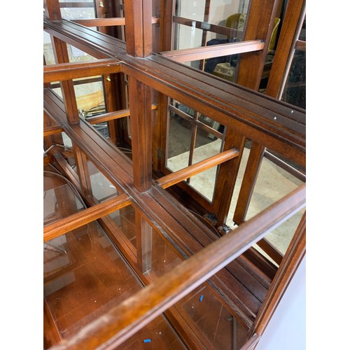 1045a - Large mahogany display cabinet, 142cm x 46cm x 123cm