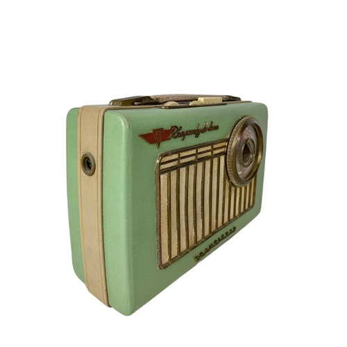 155 - Vintage KB Rhapsody De Luxe Transistor radio. Portable MW & LW Transistor Radio. 26 x 9 x 17cm