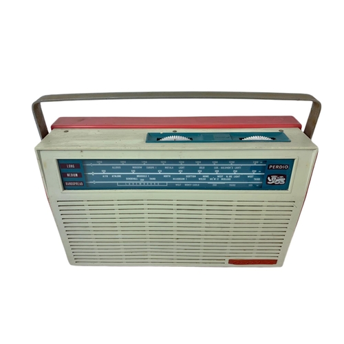 157 - Vintage Perdue Caralux radio. 32 x 10 x 24cm