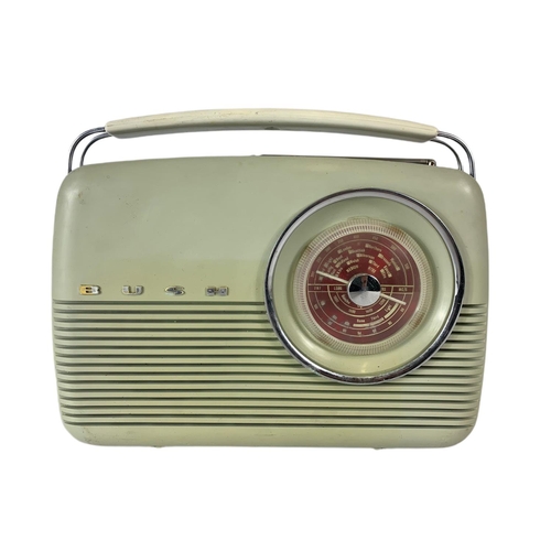 197 - Vintage Bush radio. 33 x 27cm