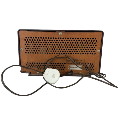 132 - Vintage Stella Bakelite radio. 30 x 14 x 18cm