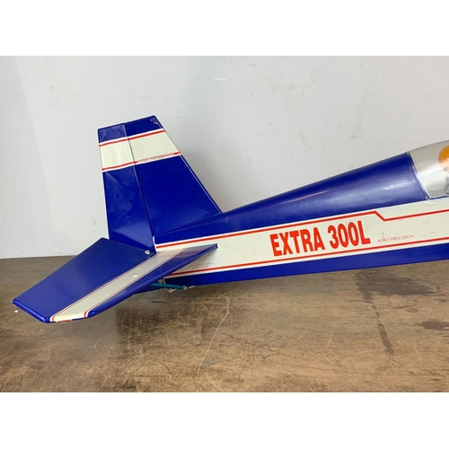 172 - Hyper Performance Extra 300L Aero Precision remote control plane. 151 x 111cm