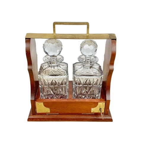 11 - 2 decanter Tantalus with key