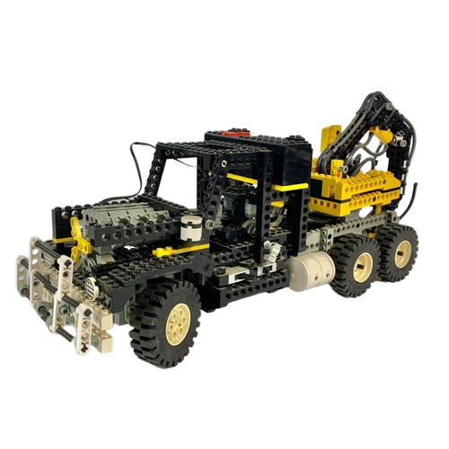 131 - LEGO truck