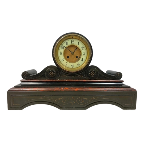 16 - Large Victorian slate mantle clock with key and pendulum. 50x15x31cm