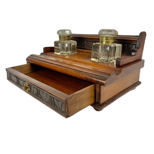 211 - Edwardian desk inkwell set. 24x14x12cm