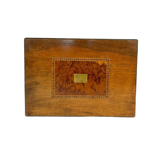 40 - Victorian inlaid desktop writing box. 35x24.5x15.5cm